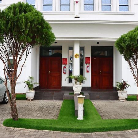 Presken White House Hotel Lagos Exterior photo